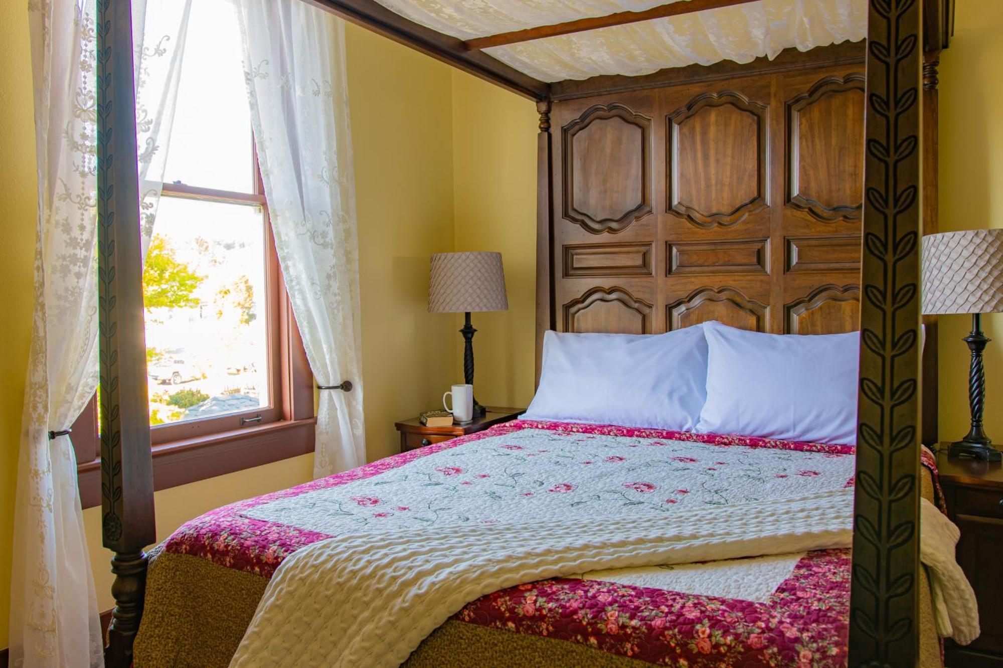 The Pearl Inn Bed And Breakfast Ilwaco Zewnętrze zdjęcie
